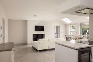 Photo 7- click for photo gallery